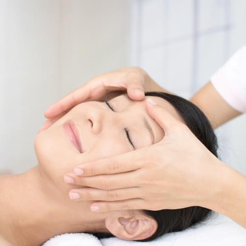 Natural Uplift Facial Massage